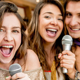 How to Organize a Karaoke Party